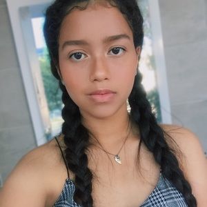 Meet your Posher, Isabella